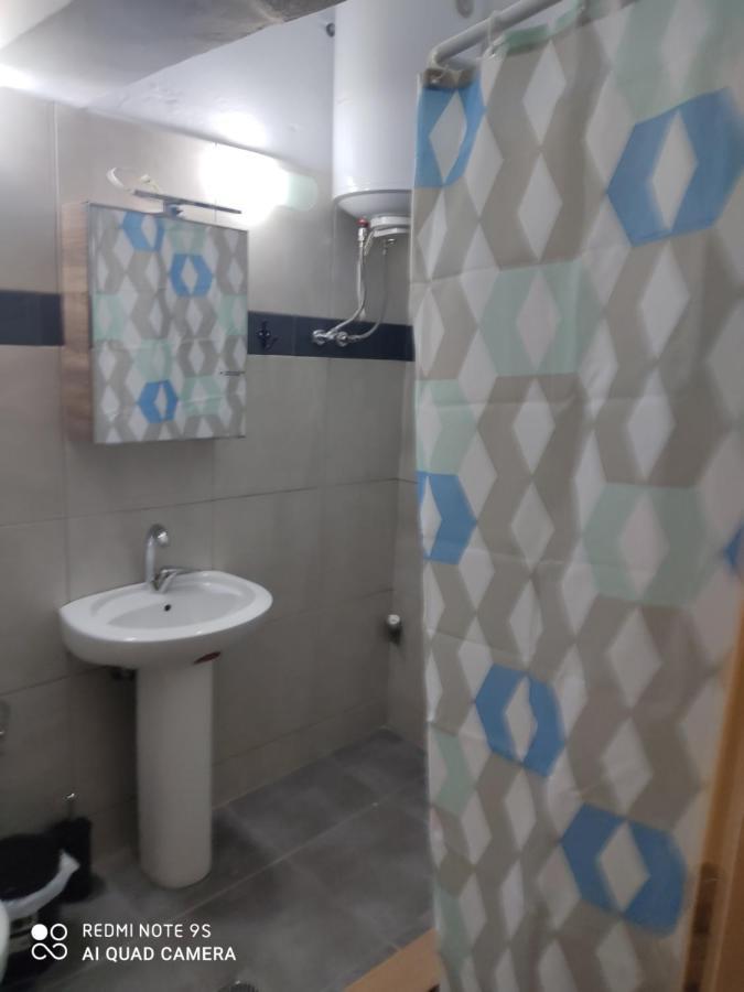 G M 2 Rooms Kentro In The Heart Of The City Larissa Bagian luar foto
